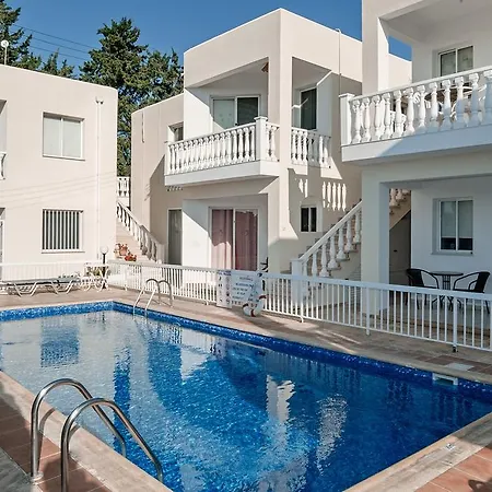 Sue's Appartement Paphos